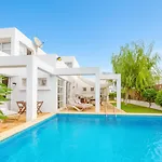 Holiday home Familienfreundliches Charmantes Mit Grill, Terrasse Und Garten *