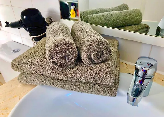 Familienfreundliches Charmantes Mit Grill, Terrasse Und Garten Holiday home *