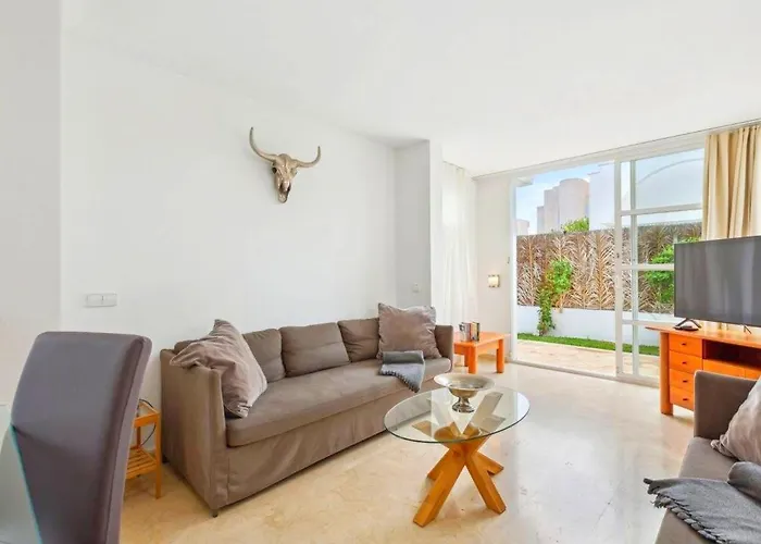 Familienfreundliches Charmantes Mit Grill, Terrasse Und Garten Holiday home