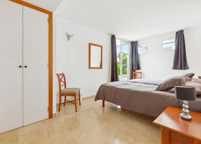 Familienfreundliches Charmantes Mit Grill, Terrasse Und Garten Holiday home