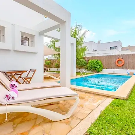 Familienfreundliches Charmantes Mit Grill, Terrasse Und Garten