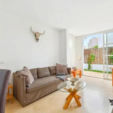 Familienfreundliches Charmantes Mit Grill, Terrasse Und Garten Holiday home