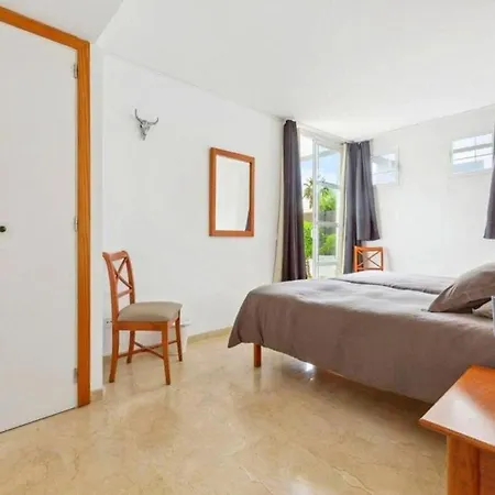 Familienfreundliches Charmantes Mit Grill, Terrasse Und Garten Holiday home Can Picafort (Mallorca)