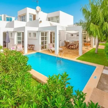 Familienfreundliches Charmantes Mit Grill, Terrasse Und Garten Holiday home Can Picafort (Mallorca)