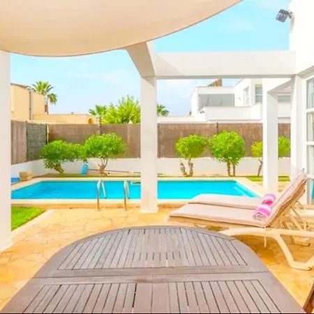 Familienfreundliches Charmantes Mit Grill, Terrasse Und Garten Nyaraló *